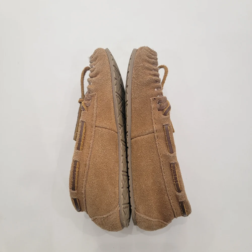 Minnetonka Kids' Tan Moccasin Slippers Sz 11